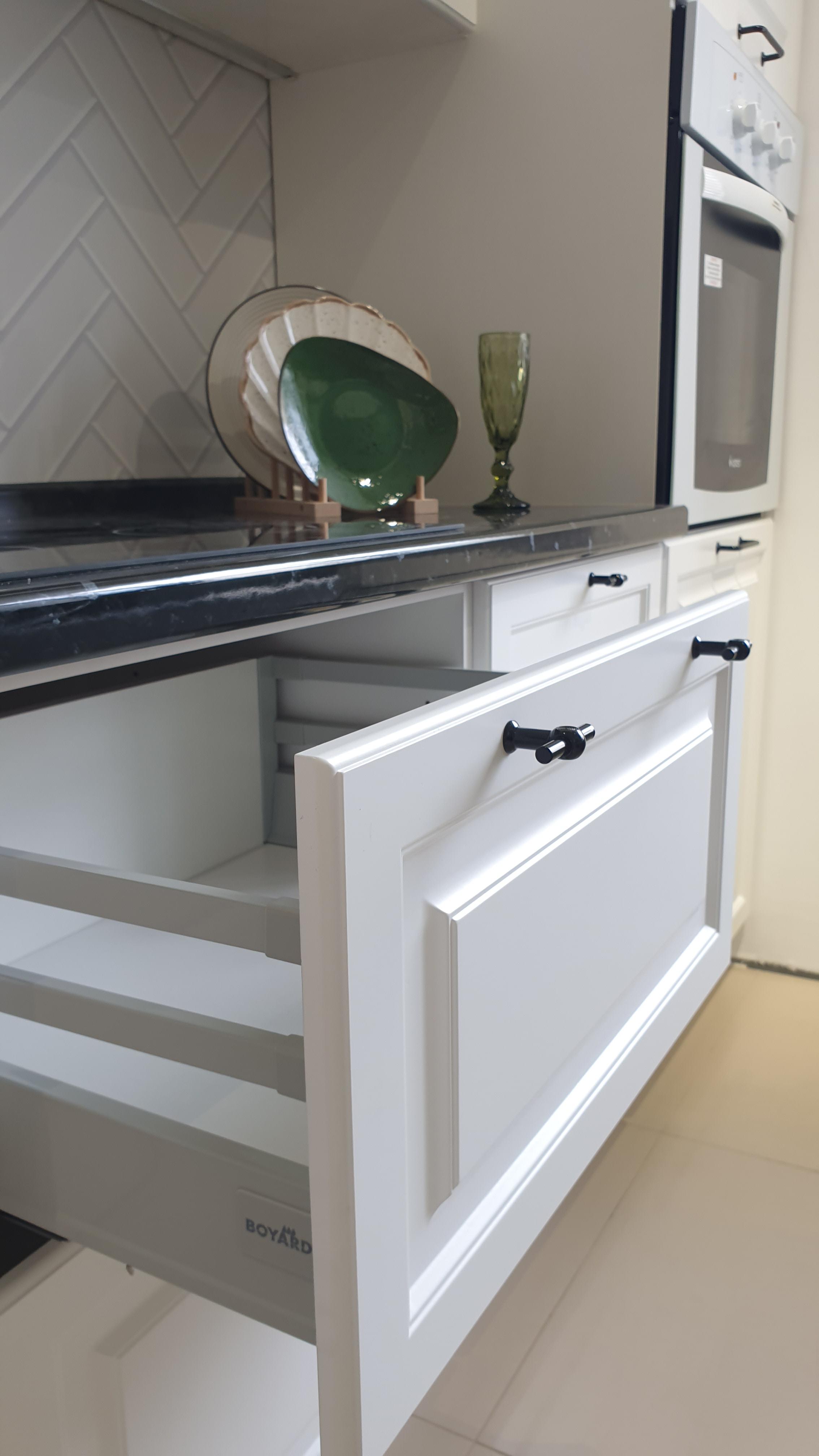 Кухня Ницца Royal 2800 Blanco МДФ прямая